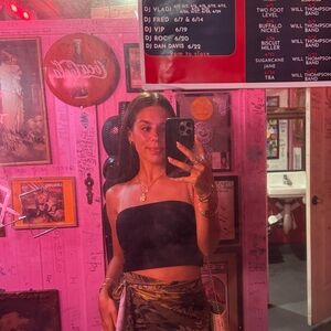 Meet your Posher, Hope